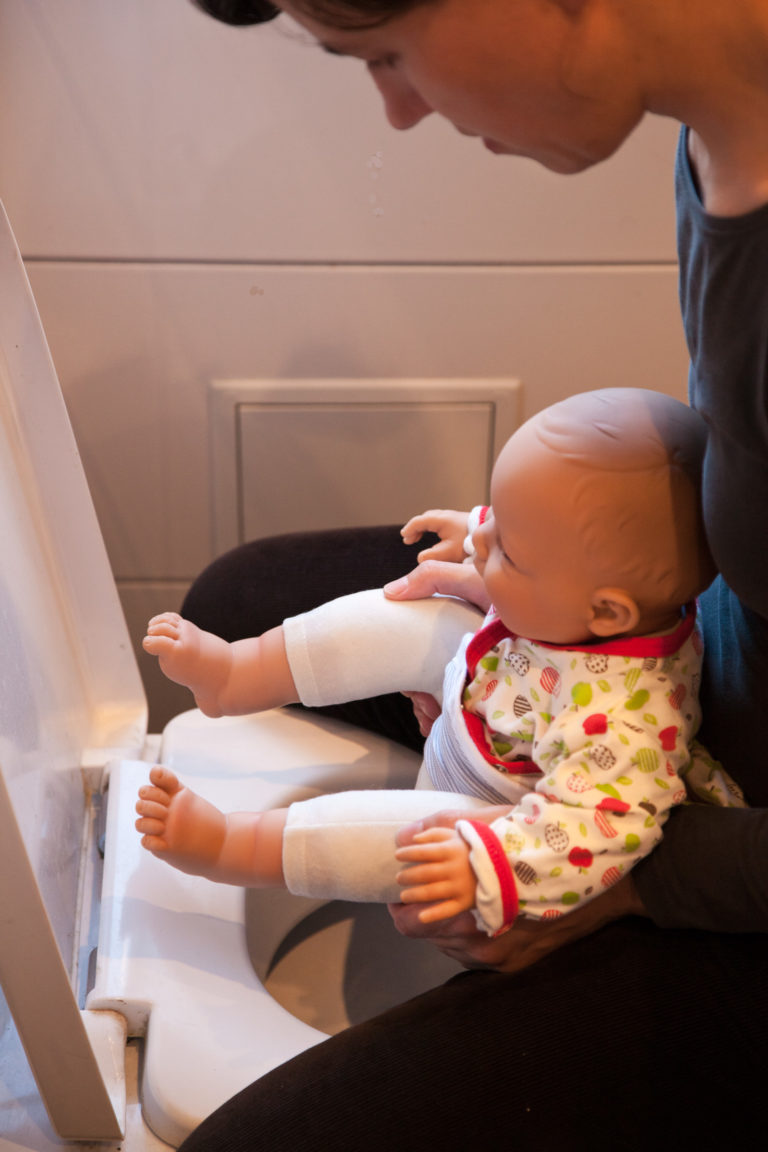 Baby verweigert Brust 8 Ursachen und Lösungen Stillstreik