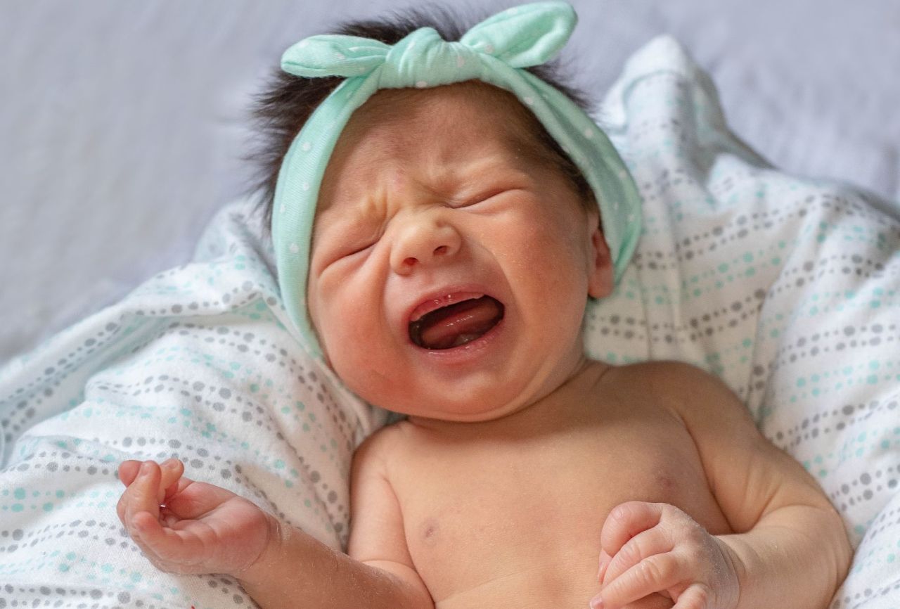 Baby schreit - Baby verstehen lernen