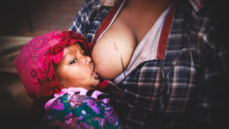 Zu wenig Milch? Dein Baby ist unzufrieden an der Brust?